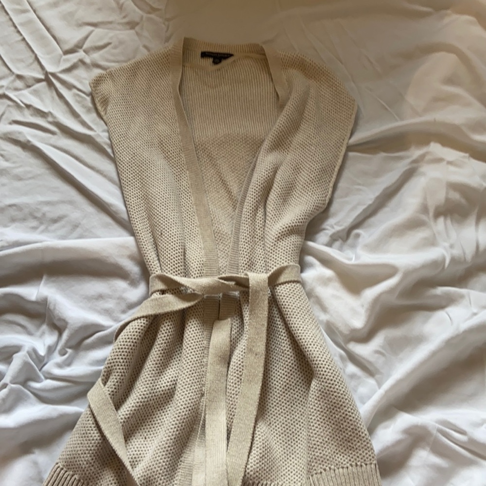 Sleeveless Banana Republic sweater